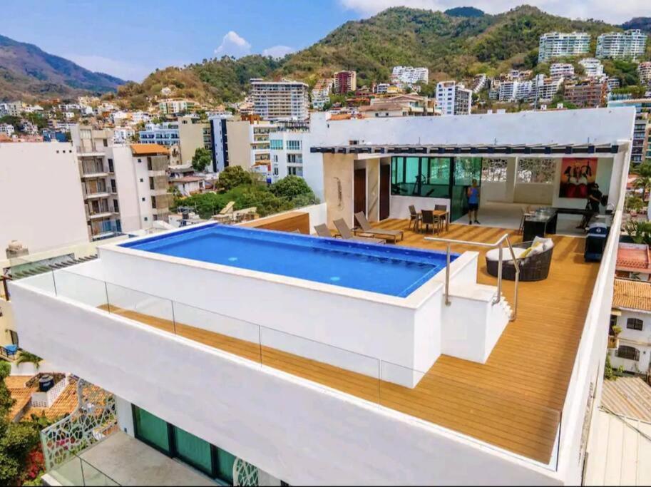 Ocean View Penthouse In P.V. Romantic Zone Пуэрто-Вальярта Экстерьер фото